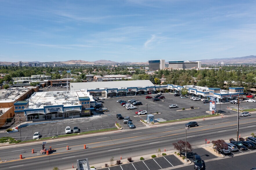 901-971 W Moana Ln, Reno, NV à louer - Photo de l’immeuble – Image 2 sur 4