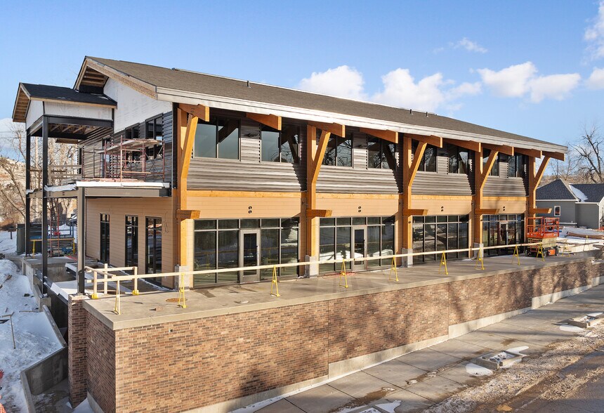 344 N Main St, Spearfish, SD à louer - Photo de l’immeuble – Image 2 sur 10