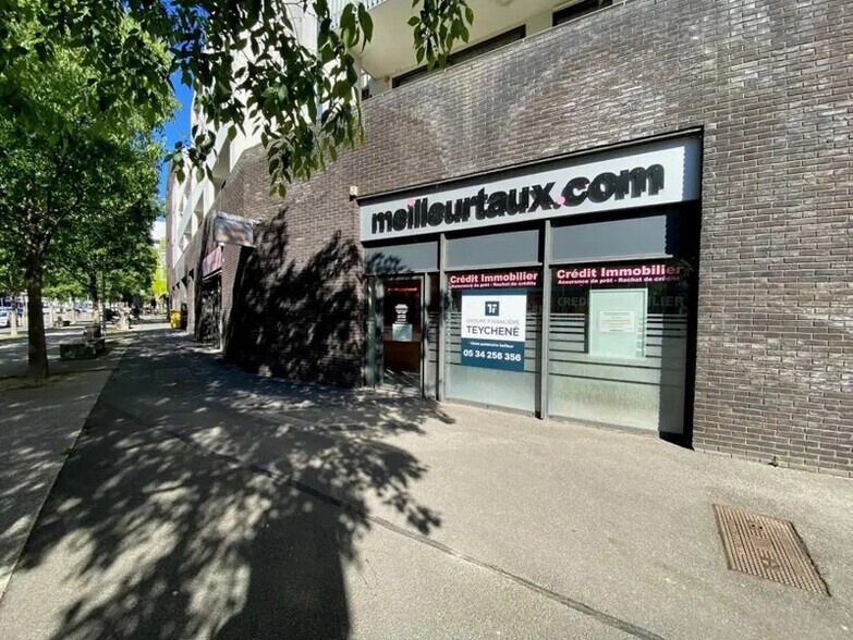 19 Avenue D'Andromede, Blagnac à louer - Photo de l’immeuble – Image 1 sur 8
