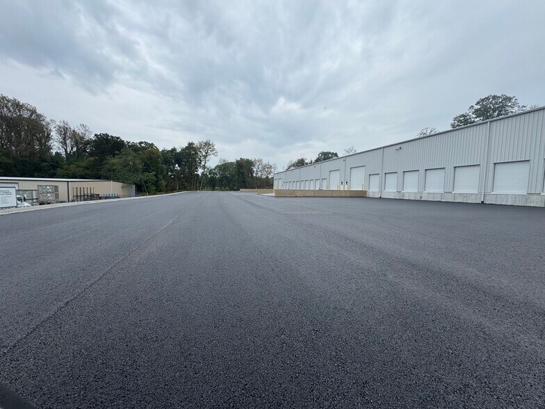 967 Sweeney Dr, Hagerstown, MD à louer - Photo de l’immeuble – Image 3 sur 8