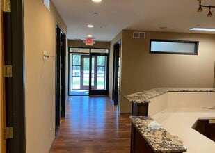 3515 Plymouth Blvd, Plymouth, MN à louer Photo intérieure– Image 2 sur 8