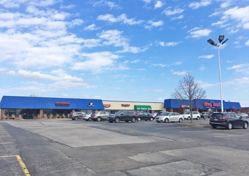 1655-1673 Pearl Rd, Brunswick, OH à louer - Photo de l’immeuble – Image 2 sur 3