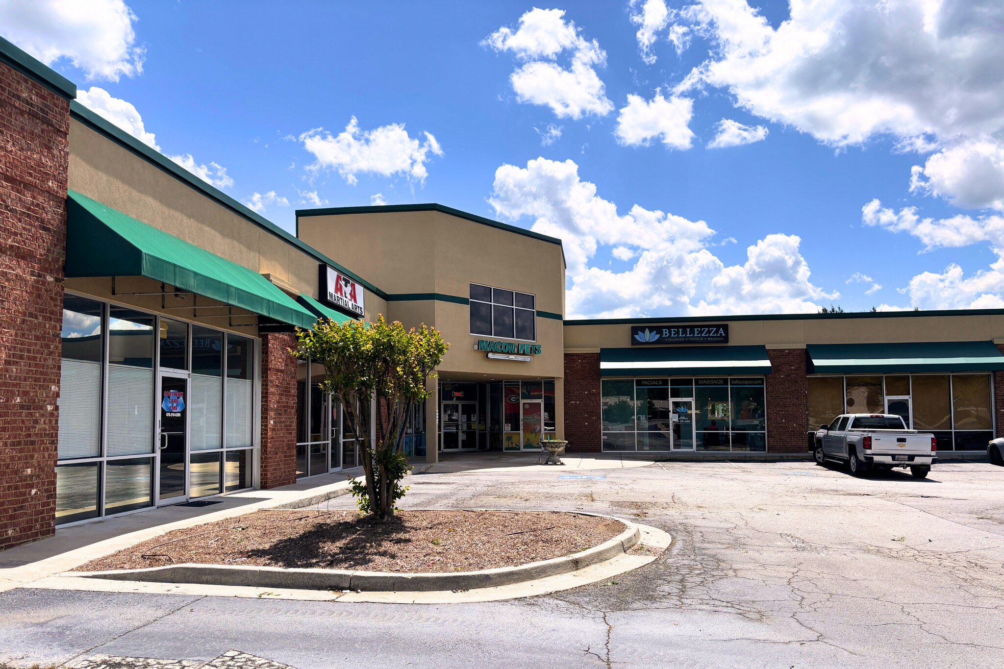 4010 Northside Dr, Macon-Bibb, GA à louer Photo principale– Image 1 sur 7