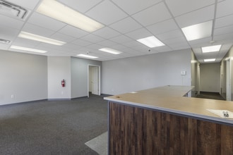 6804 S Dixie Hwy, Glendale, KY à louer Photo intérieure– Image 1 sur 21