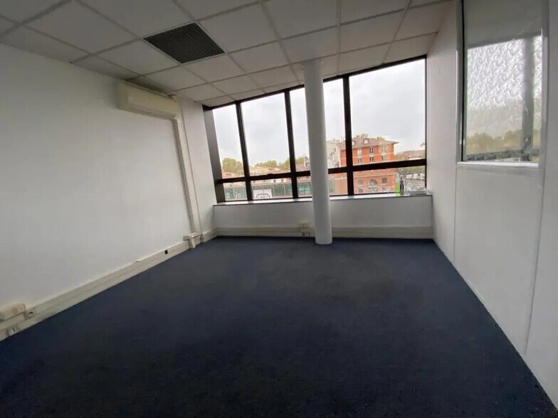 18 Place Roguet, Toulouse à louer - Photo intérieure – Image 3 sur 5