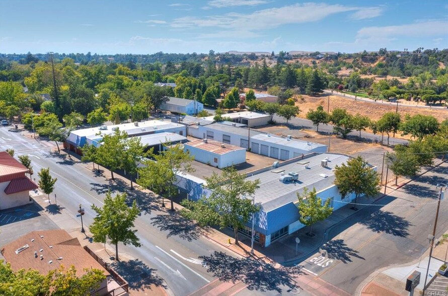 1726 Montgomery St, Oroville, CA à louer - Photo principale – Image 1 sur 1