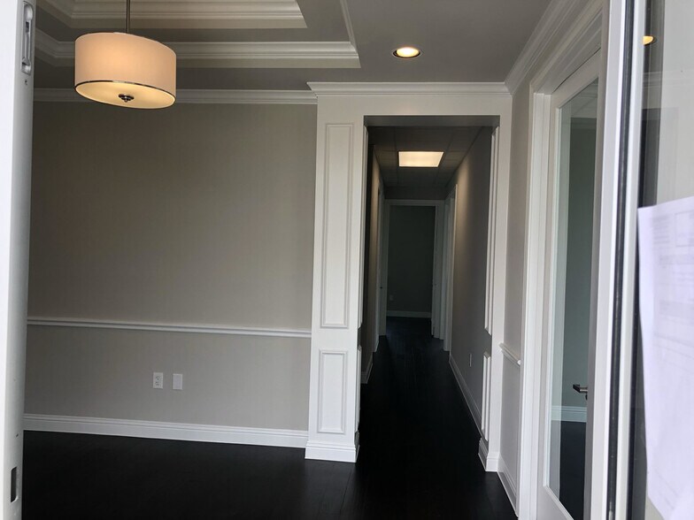 333 E Bethany Dr, Allen, TX à louer - Photo intérieure – Image 2 sur 11