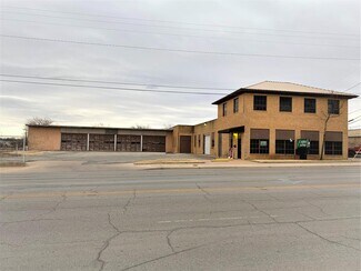Plus de détails pour 906 E Broadway St, Sweetwater, TX - Bureau à vendre