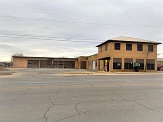 Plus de détails pour 906 E Broadway St, Sweetwater, TX - Bureau à vendre
