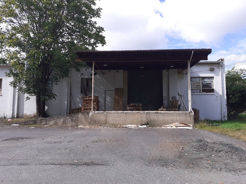 20 Industrial Pl, Middletown, NY à louer - Photo de l’immeuble – Image 3 sur 18