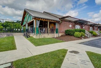 151 E Main St, Kingsport, TN à louer Photo intérieure– Image 1 sur 7