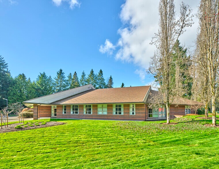 4001 Island Crest Way, Mercer Island, WA à vendre - Photo de l’immeuble – Image 2 sur 3