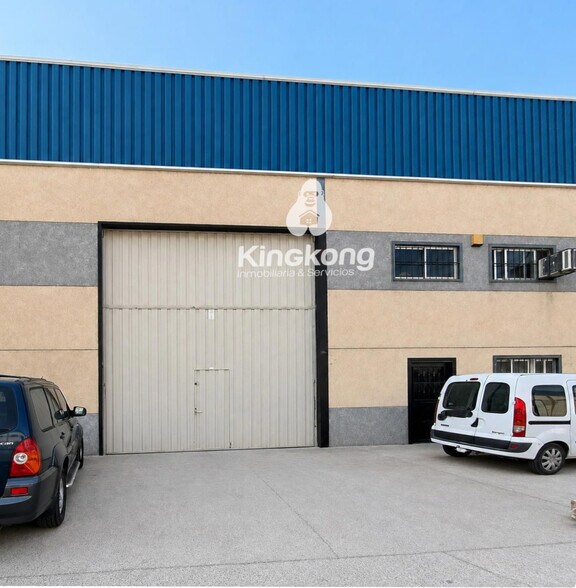 Industriel/Logistique dans Yuncos, Toledo à vendre - Photo de l’immeuble – Image 1 sur 7