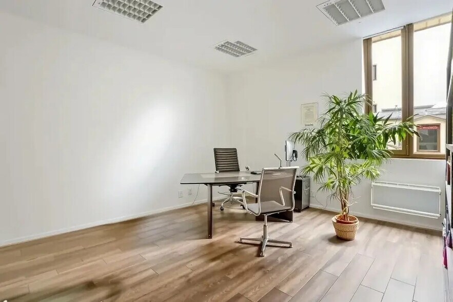 9 Avenue De Friedland, Paris à louer - Photo de l’immeuble – Image 2 sur 6