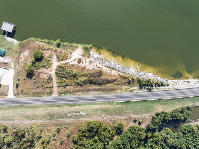 10392 US-190, Pointblank, TX à vendre - Photo de l’immeuble – Image 3 sur 5