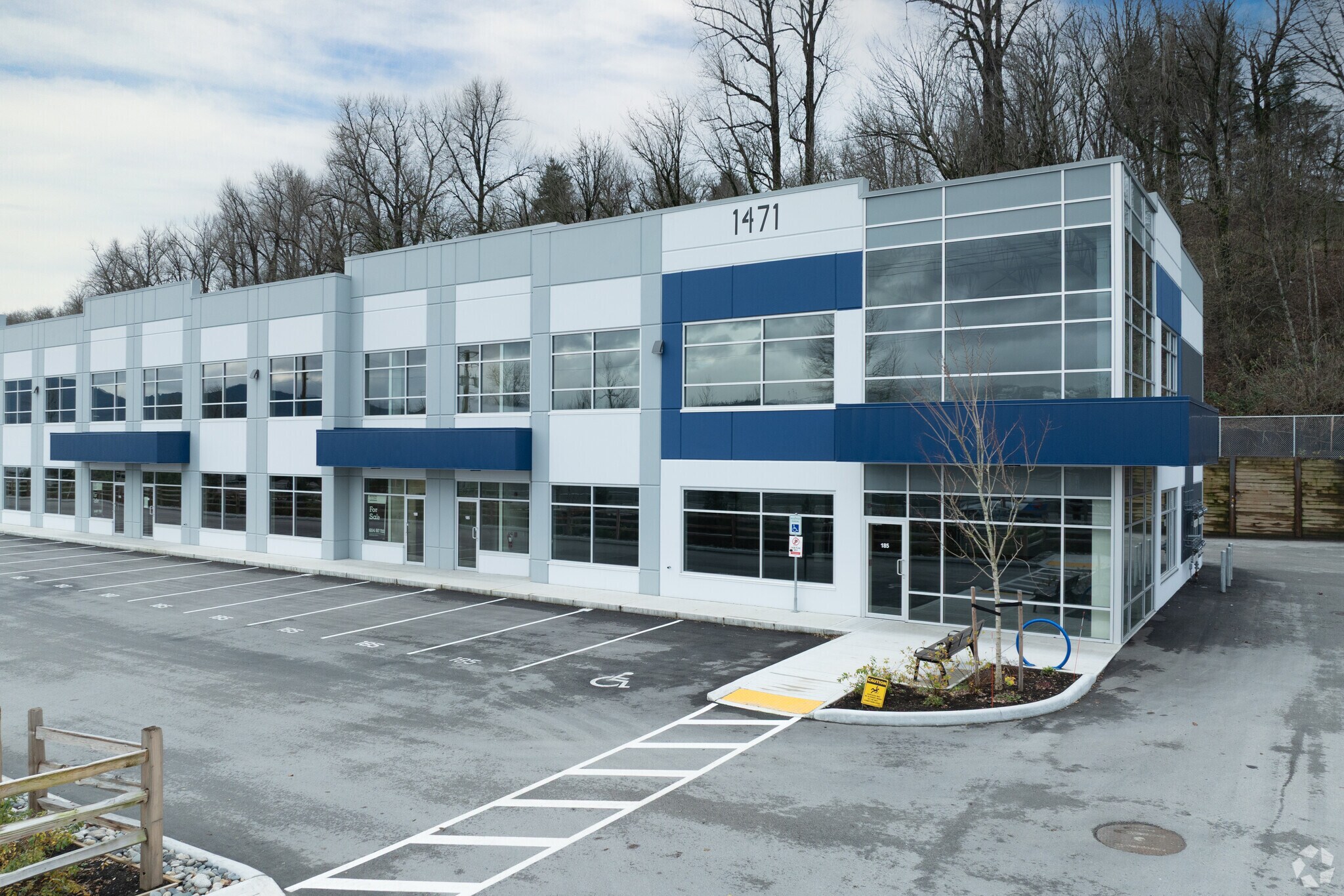 1471 Riverside Rd, Abbotsford, BC à vendre Photo principale– Image 1 sur 6