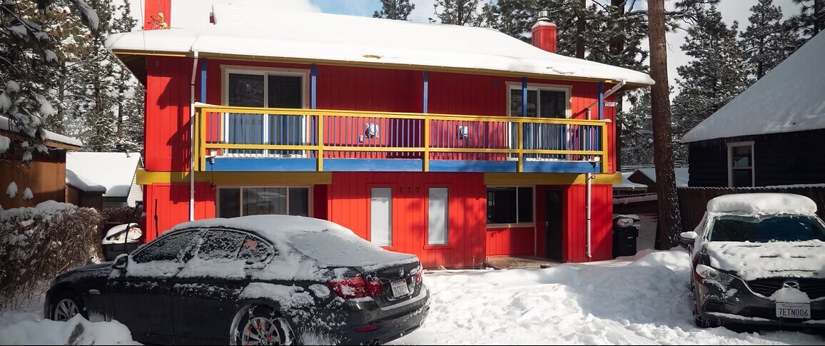737 Irving Way, Big Bear City, CA à vendre Photo de l’immeuble– Image 1 sur 8