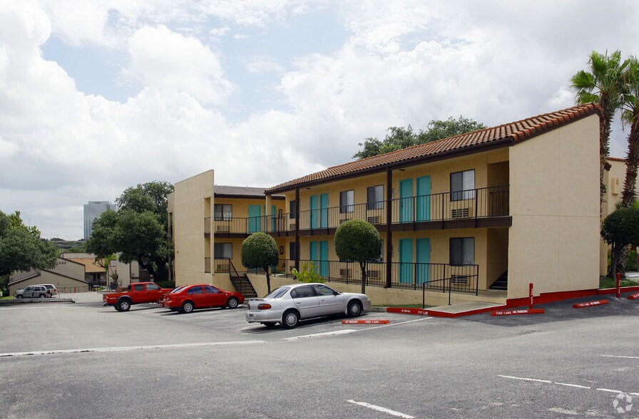 5050 Fredericksburg Rd, San Antonio, TX à vendre - Photo de l’immeuble – Image 3 sur 35