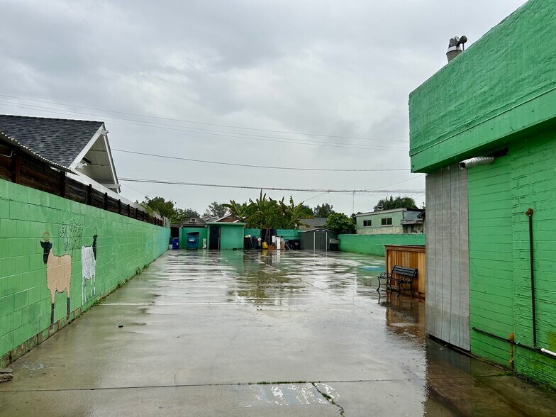 1307 S Main St, Santa Ana, CA à vendre - Photo de l’immeuble – Image 3 sur 5