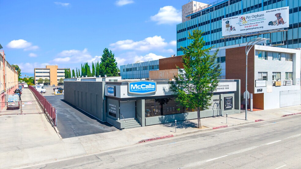 6856 Van Nuys Blvd, Van Nuys, CA à vendre - Photo de l’immeuble – Image 2 sur 27