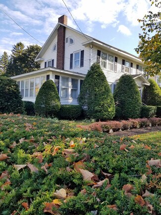 Plus de détails pour 1201 Washington St, Watertown, NY - Bureau à vendre