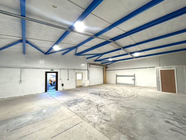 2 Catherinefield Industrial Estate, Dumfries à louer - Photo de l’immeuble – Image 3 sur 9