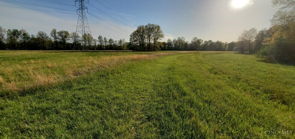 Crescent Dr, Mount Orab, OH à vendre - Photo de l’immeuble – Image 2 sur 4