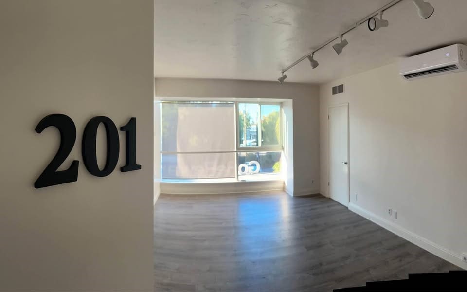 249 S Indiana Ave, Vista, CA à louer Photo intérieure– Image 1 sur 4