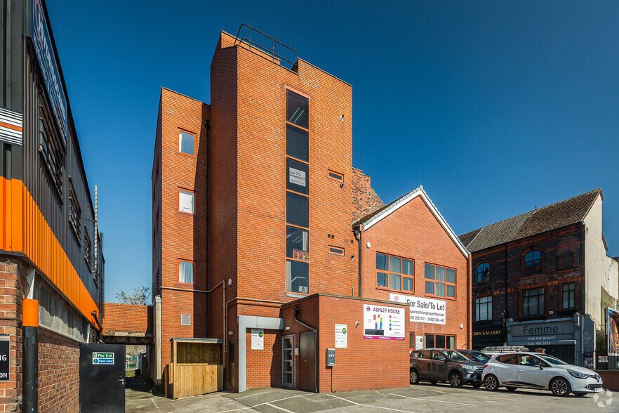 Ashley Way W, Widnes à louer - Photo principale – Image 1 sur 2