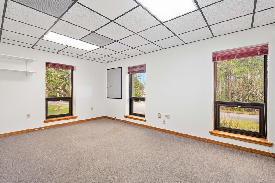 3 Sunshine Blvd, Ormond Beach, FL à louer - Photo de l’immeuble – Image 3 sur 37