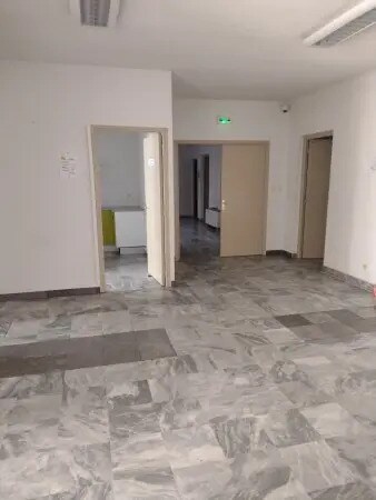 Bureau dans Perpignan à vendre - Photo de l’immeuble – Image 1 sur 4