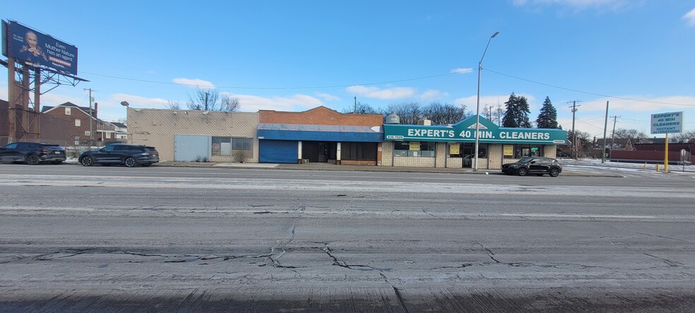 16022 Grand River Ave, Detroit, MI à vendre - Photo de l’immeuble – Image 3 sur 21