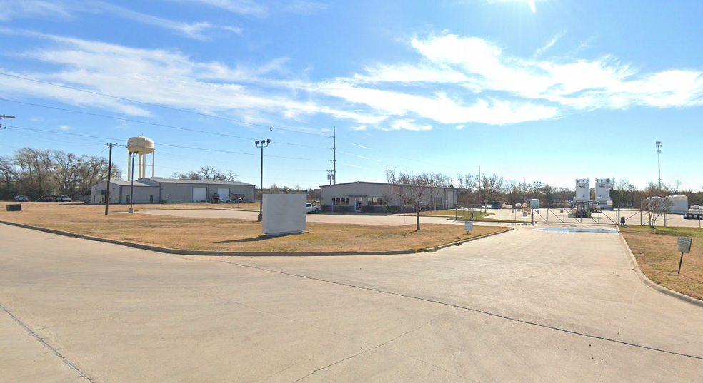111 Bailiff Dr, Fairfield, TX à vendre - Photo de l’immeuble – Image 2 sur 6
