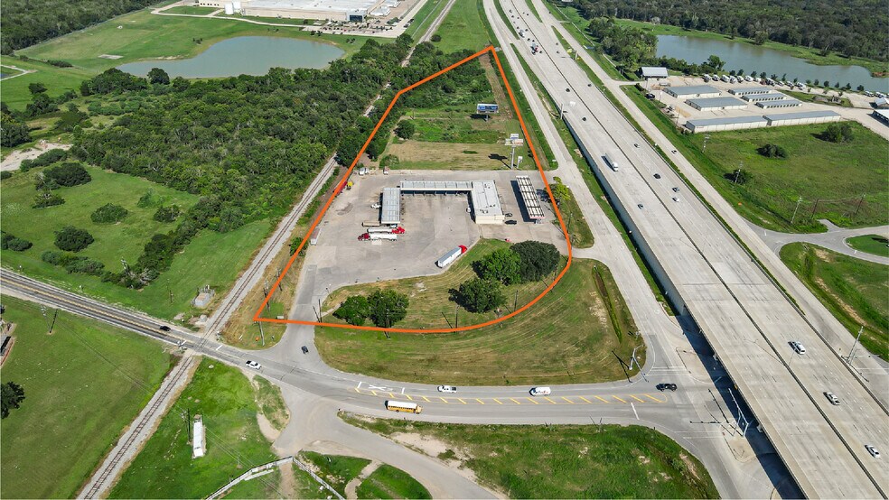 5168 NE I 10 Frontage Rd, Sealy, TX à vendre - Photo de l’immeuble – Image 2 sur 14