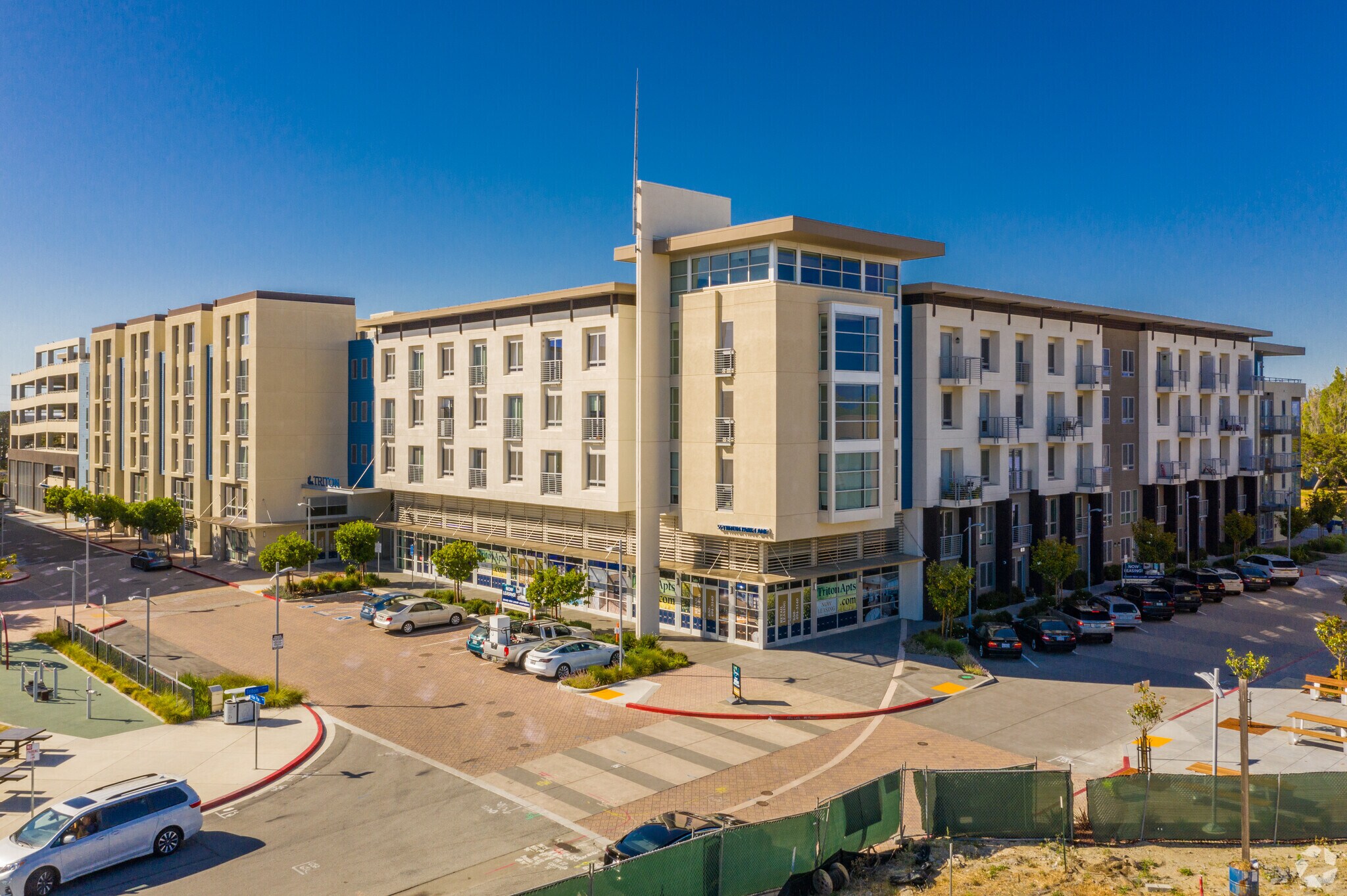 55 Triton Park Ln, Foster City, CA à louer Photo de l’immeuble– Image 1 sur 19