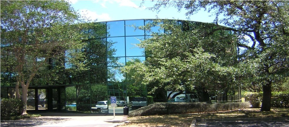 4242 Medical Dr, San Antonio, TX à vendre - Photo de l’immeuble – Image 3 sur 31