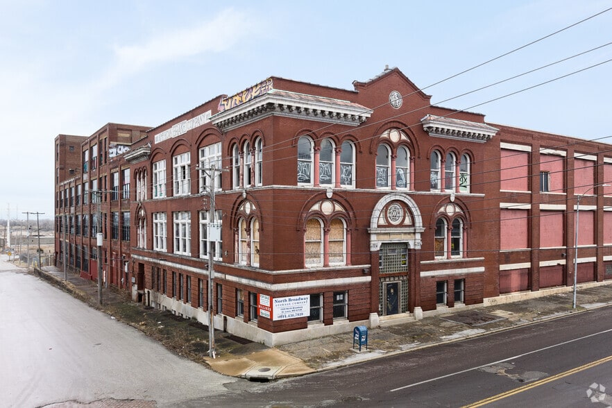 1920-1934 N Broadway, Saint Louis, MO à vendre - Photo principale – Image 3 sur 15