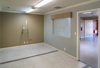 815-817 N Central Ave, Medford, OR à louer Photo intérieure– Image 1 sur 6
