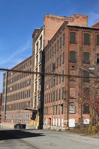 Plus de détails pour 10 Park St, Amsterdam, NY - Industriel/Logistique à louer