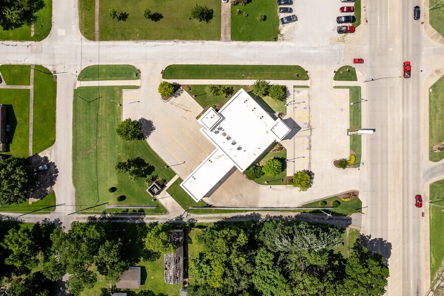 525 N Osage Ave, Dewey, OK à vendre - Photo de l’immeuble – Image 2 sur 10