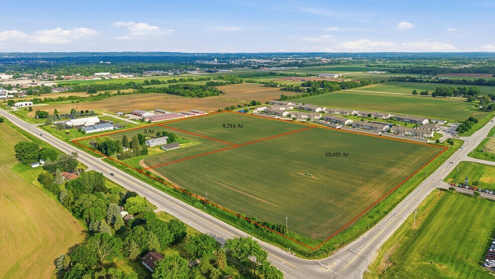 SE CORNER OF ESTERBROOK RD & HWY 23, Fond Du Lac, WI à vendre - Photo de l’immeuble – Image 1 sur 19