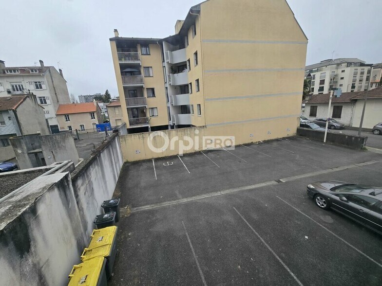 Bureau dans Pau à louer - Photo de l’immeuble – Image 3 sur 10