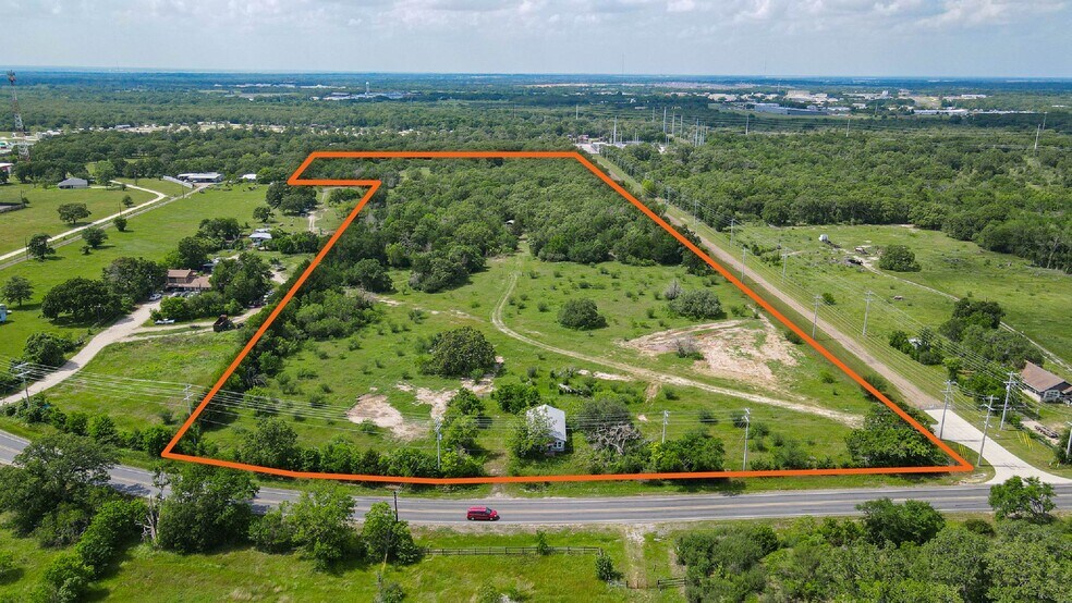 4296 Leonard Rd, Bryan, TX à vendre - Photo principale – Image 1 sur 9