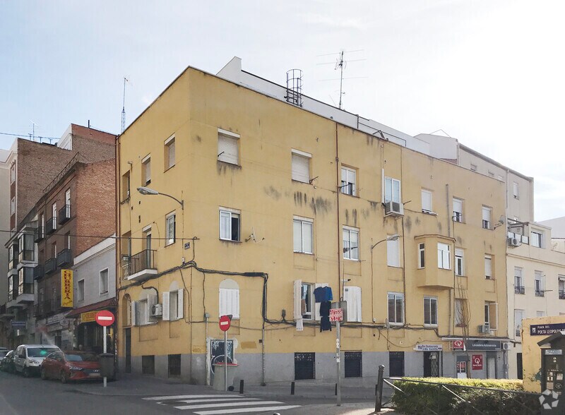 Immeuble residentiel dans Madrid, Madrid à vendre - Photo de l’immeuble – Image 1 sur 3