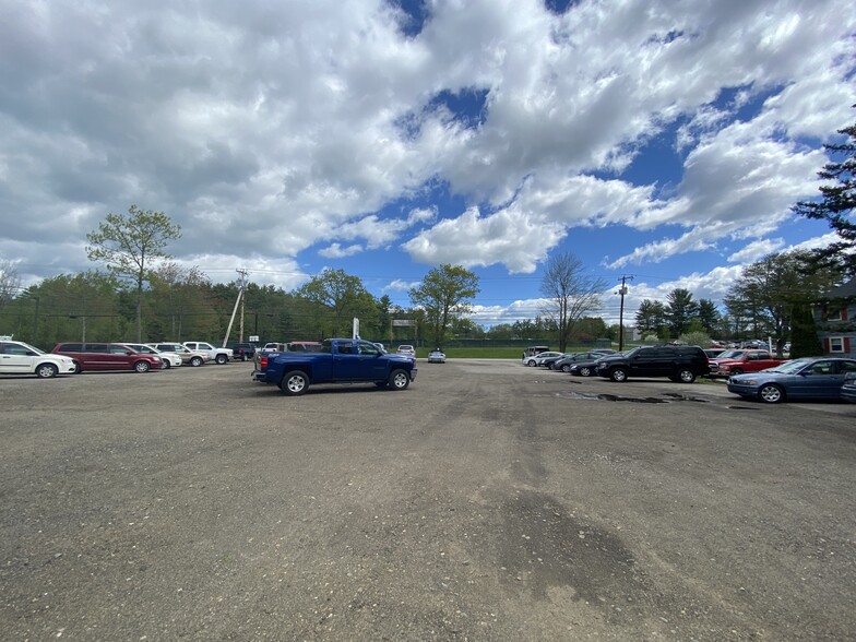 472 W Main St, Tilton, NH à vendre - Photo de l’immeuble – Image 1 sur 21