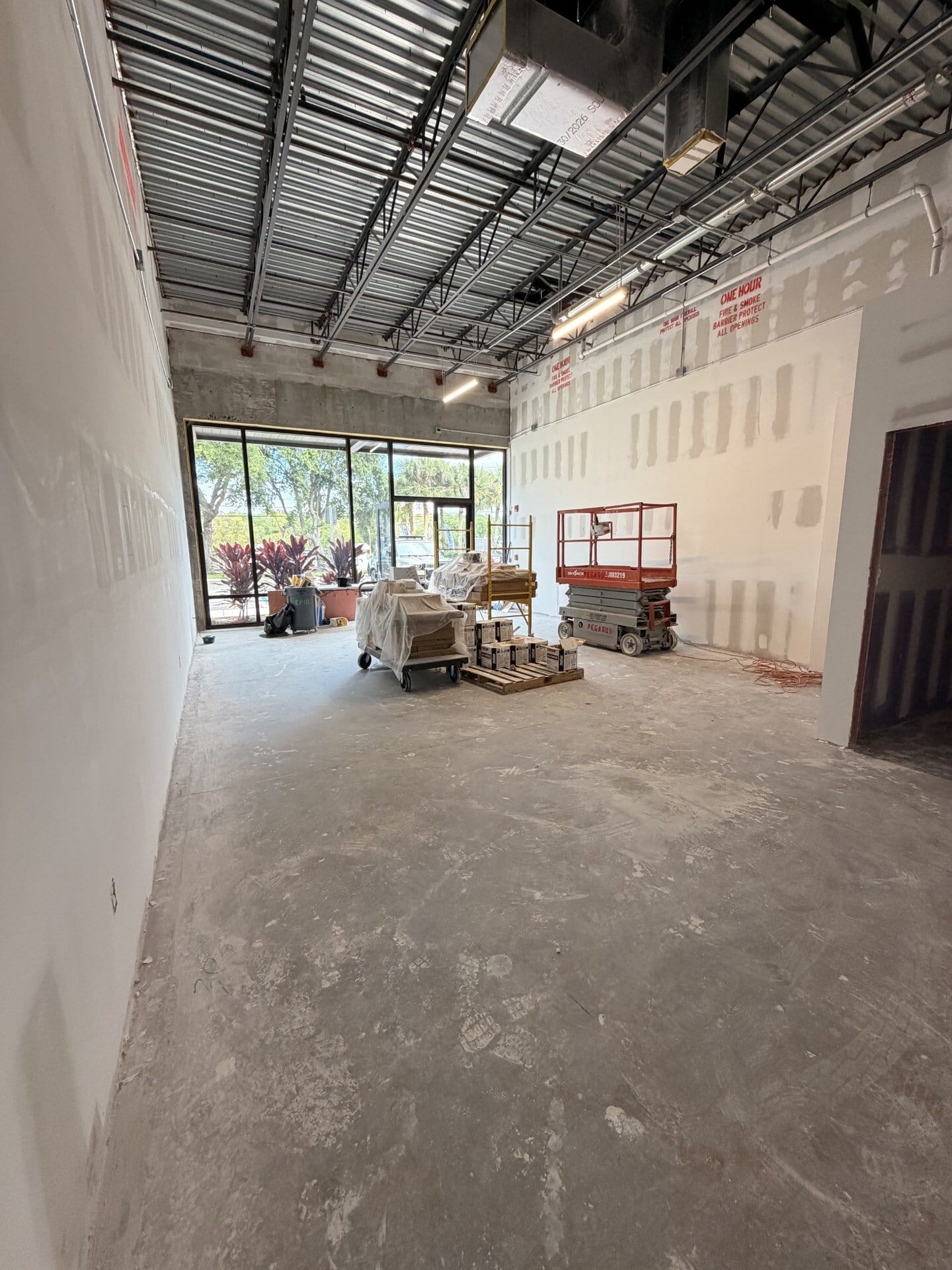 12611 SE Bonita Beach Rd, Bonita Springs, FL à louer Photo intérieure– Image 1 sur 5