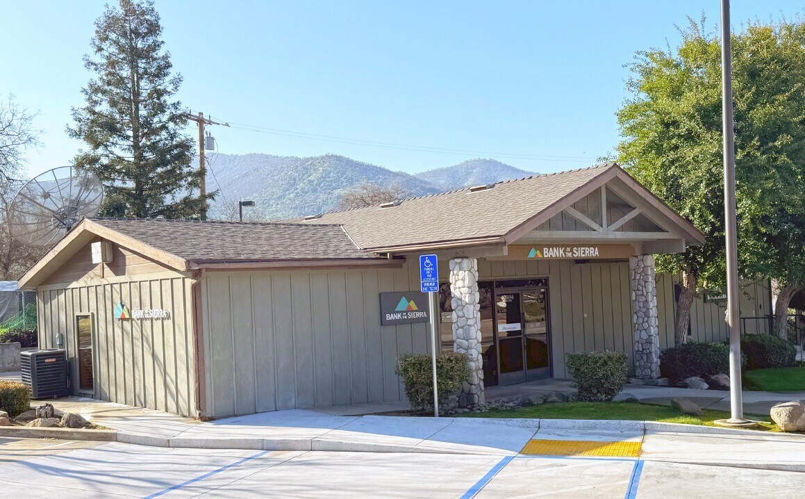 40884 Sierra Dr, Three Rivers, CA à vendre Photo principale– Image 1 sur 2