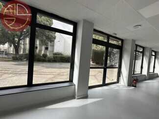 Plus de détails pour Local commercial à louer