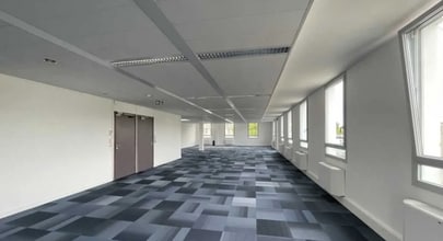 11 Rue Pascal, Bron à louer Photo intérieure– Image 2 sur 4