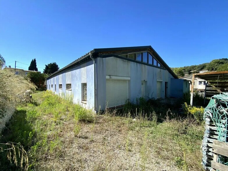 Industriel/Logistique dans Vallauris à louer - Photo de l’immeuble – Image 3 sur 11